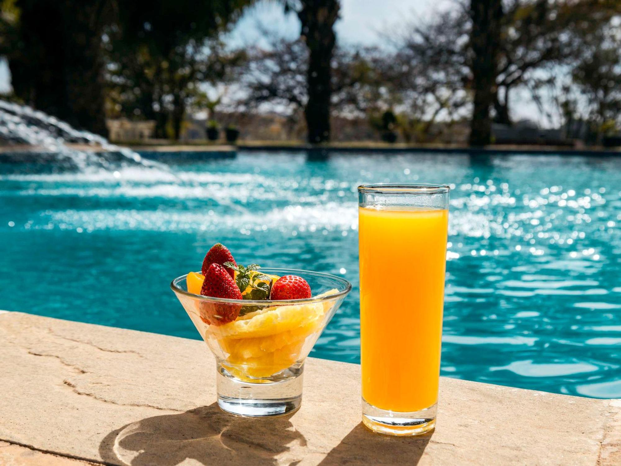 Pullman Lubumbashi Grand Karavia. Hotel Bagian luar foto