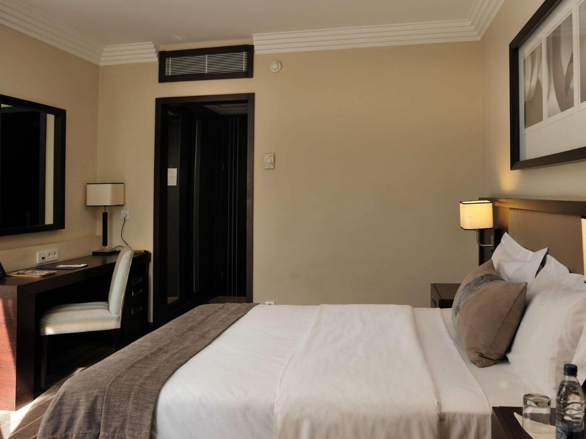 Pullman Lubumbashi Grand Karavia. Hotel Bagian luar foto